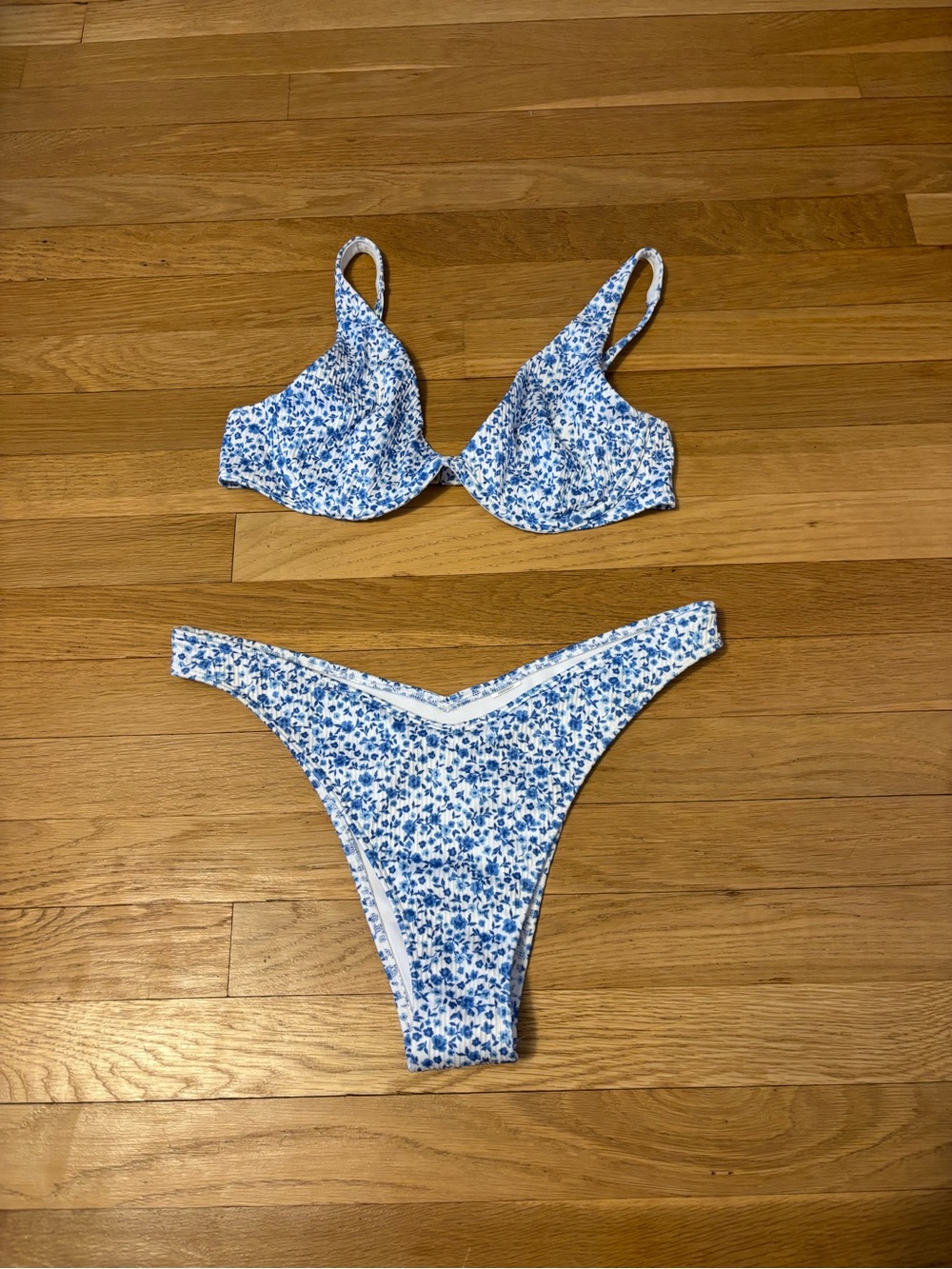 Hollister Floral Underwire Bikini Set